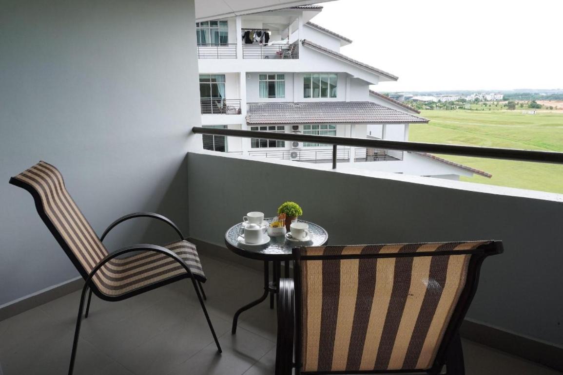 Amansari Residence Resort Johor Bahru Buitenkant foto