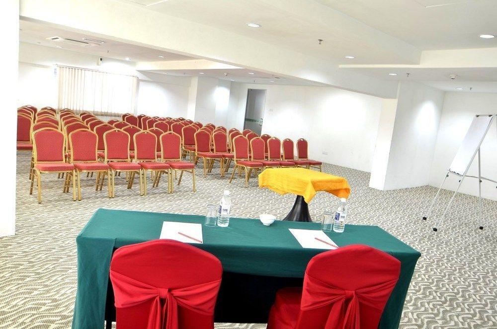 Amansari Residence Resort Johor Bahru Buitenkant foto